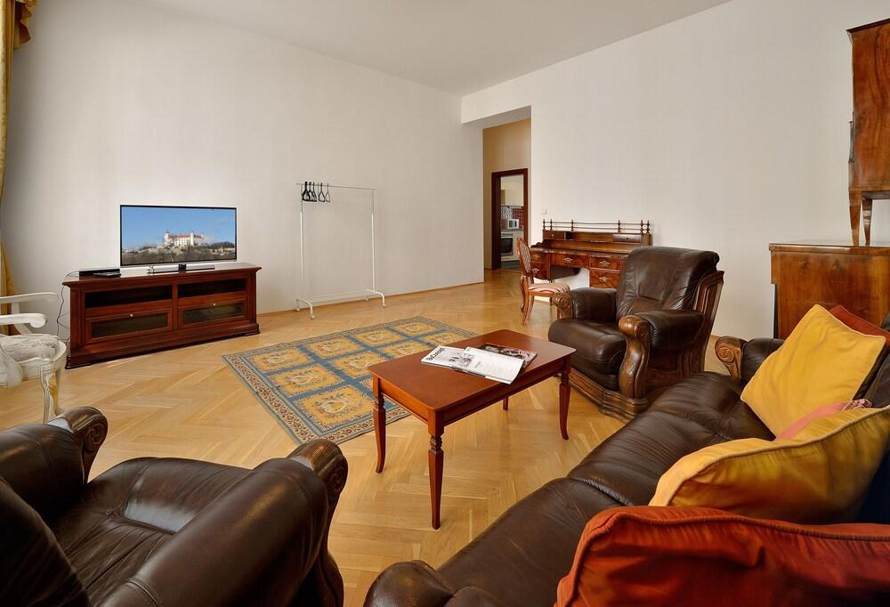 Ambiente Serviced Apartments - Tallerova Bratislava Exterior photo