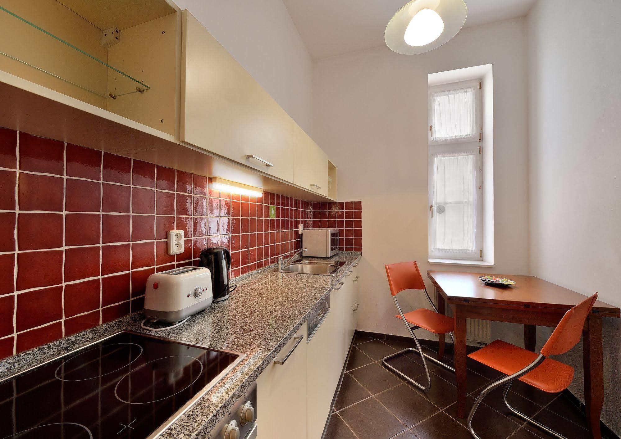Ambiente Serviced Apartments - Tallerova Bratislava Exterior photo