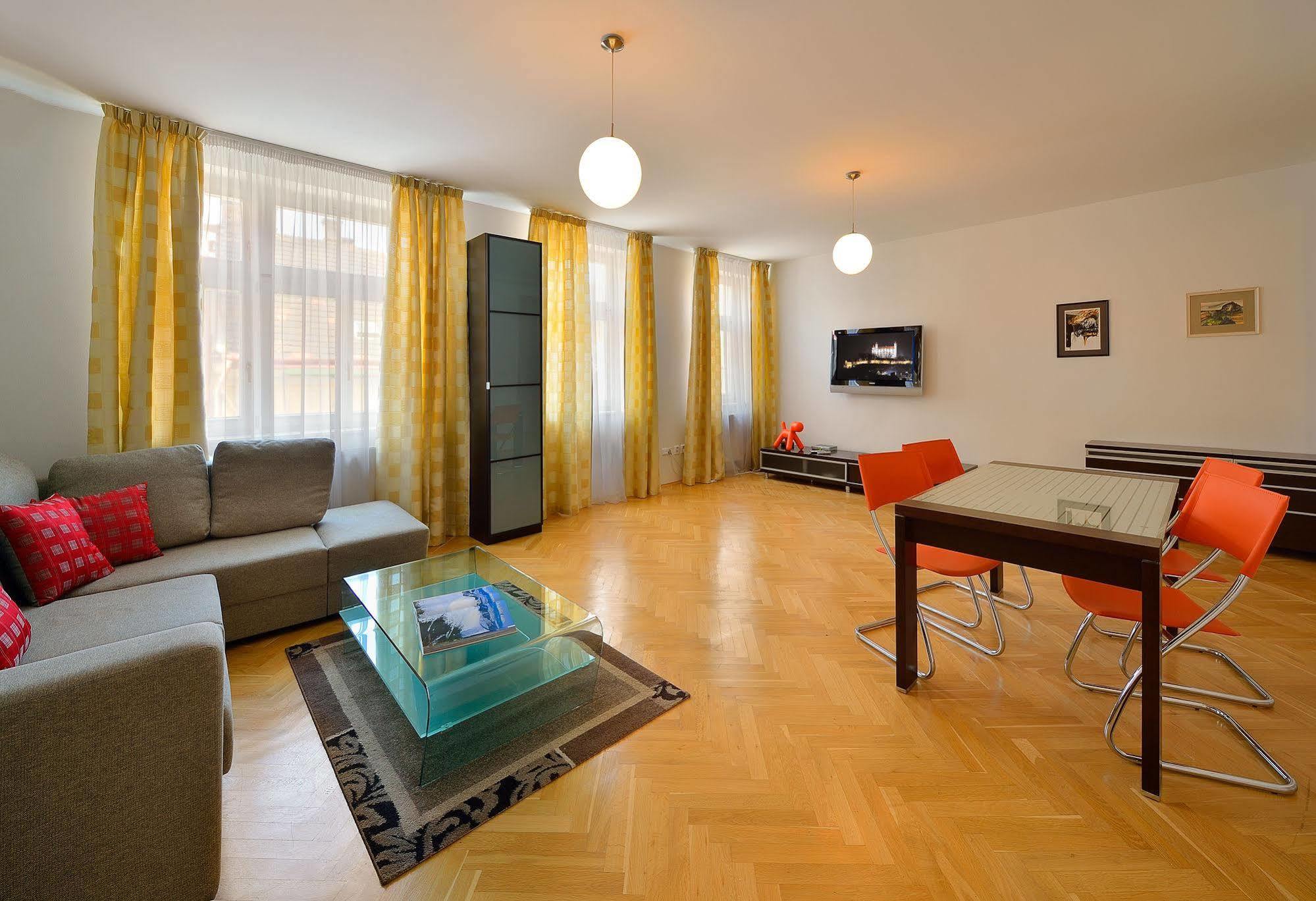 Ambiente Serviced Apartments - Tallerova Bratislava Exterior photo