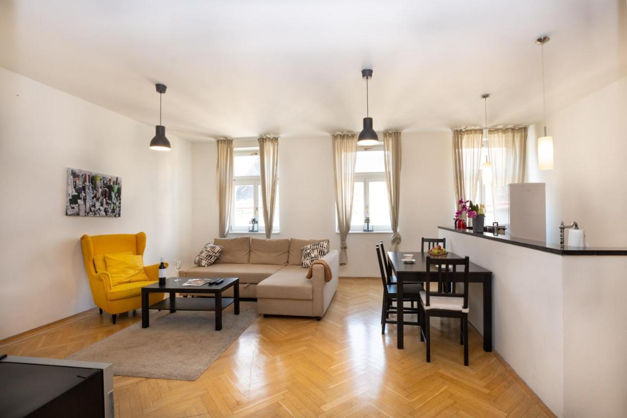 Ambiente Serviced Apartments - Tallerova Bratislava Exterior photo