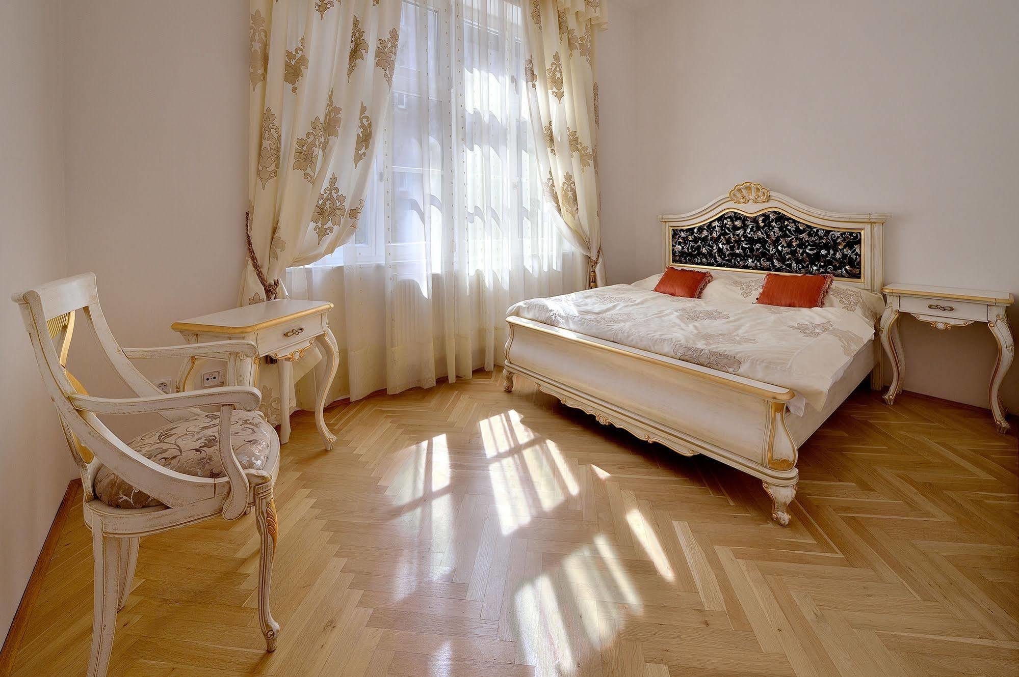 Ambiente Serviced Apartments - Tallerova Bratislava Exterior photo
